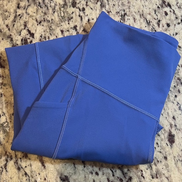 Align High-Rise Pant with Pockets 25" in Blue Nile size 6 - Picture 6 of 6